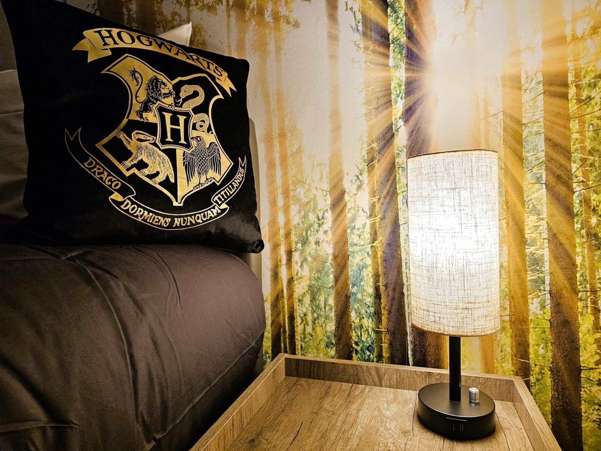 Magical Harry Potter Themed Home In Watford - Free Off-Street Parking מראה חיצוני תמונה